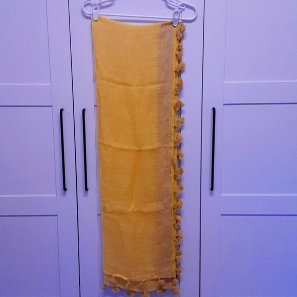 Rich Yellow Summer Scarf with design and tassels - Picture 1 of 1